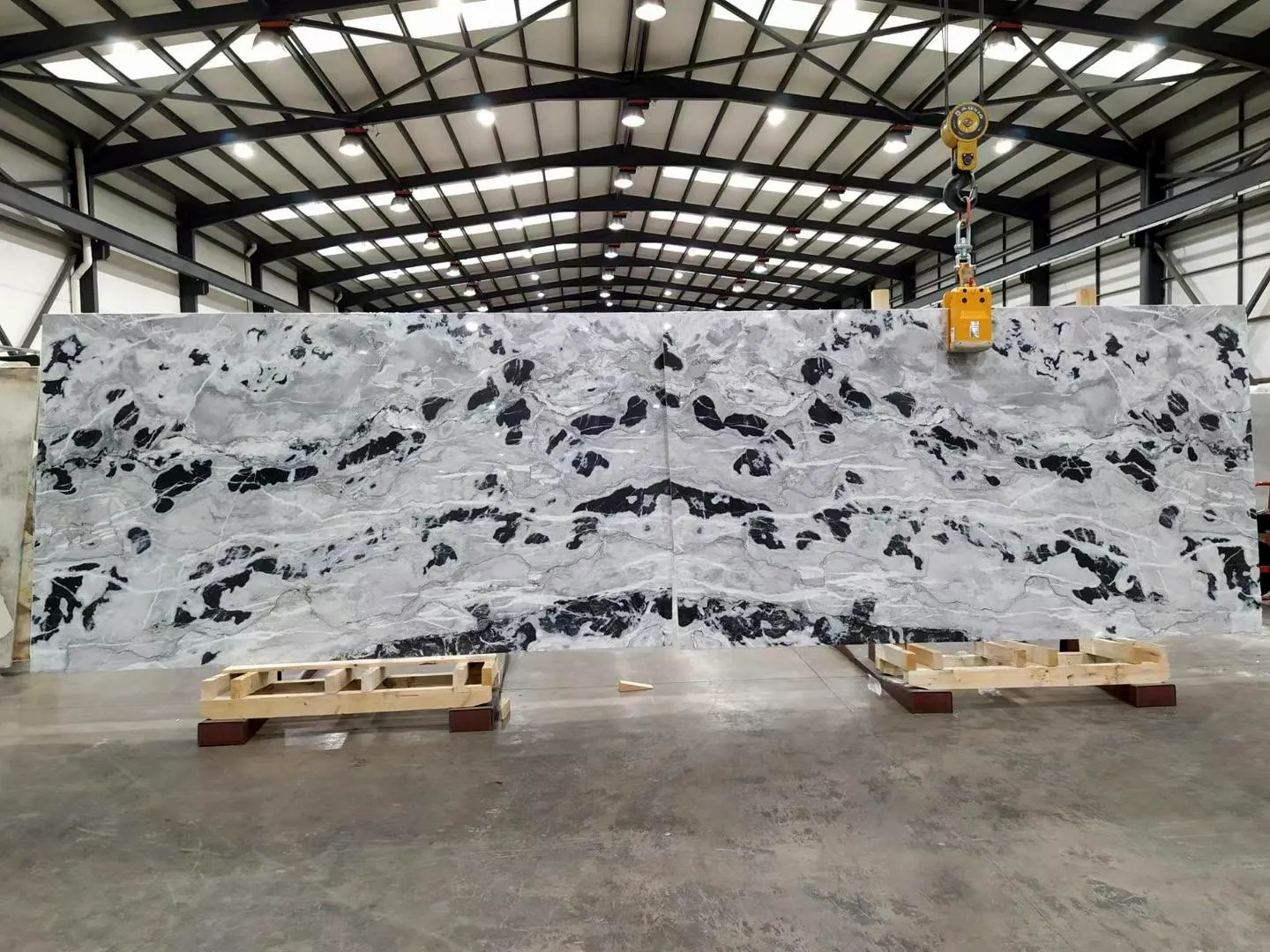 Atlantic White: real slab in our warehouse