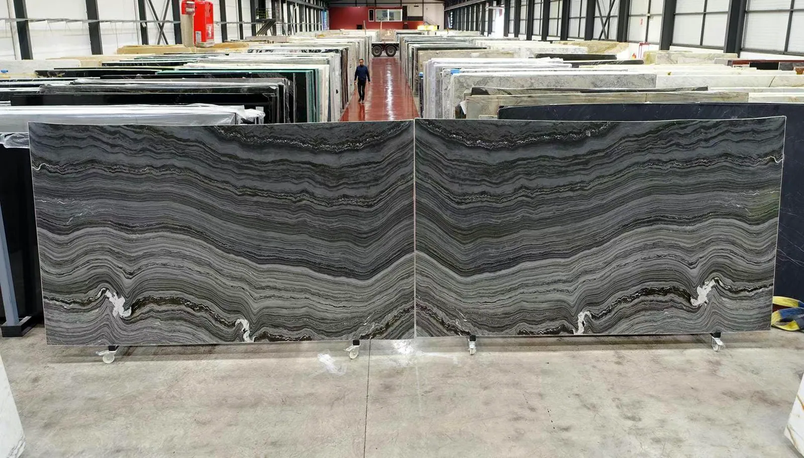 Fantasy Renoir: real slab in our warehouse