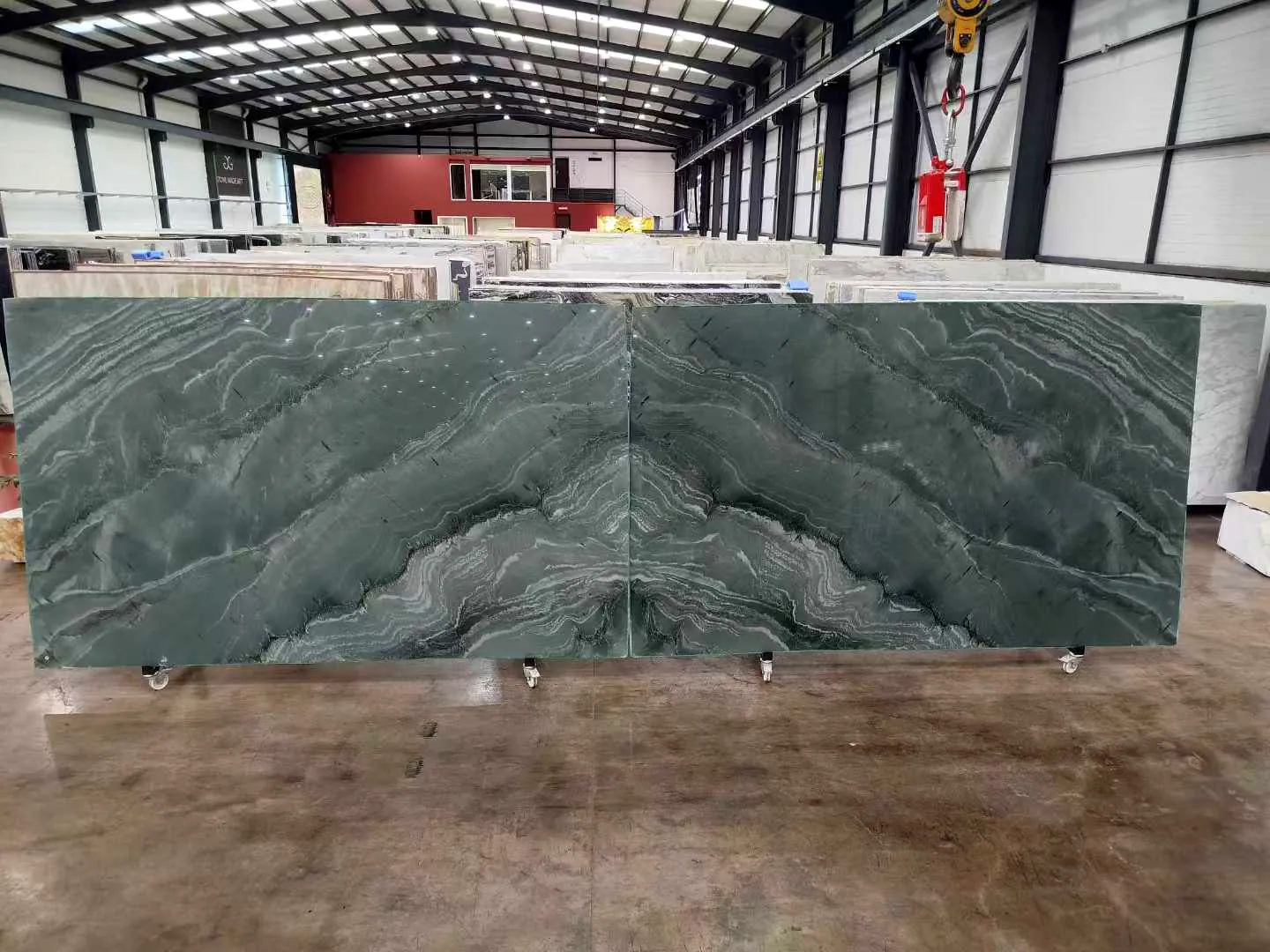 Tropical Bay: real slab in our warehouse