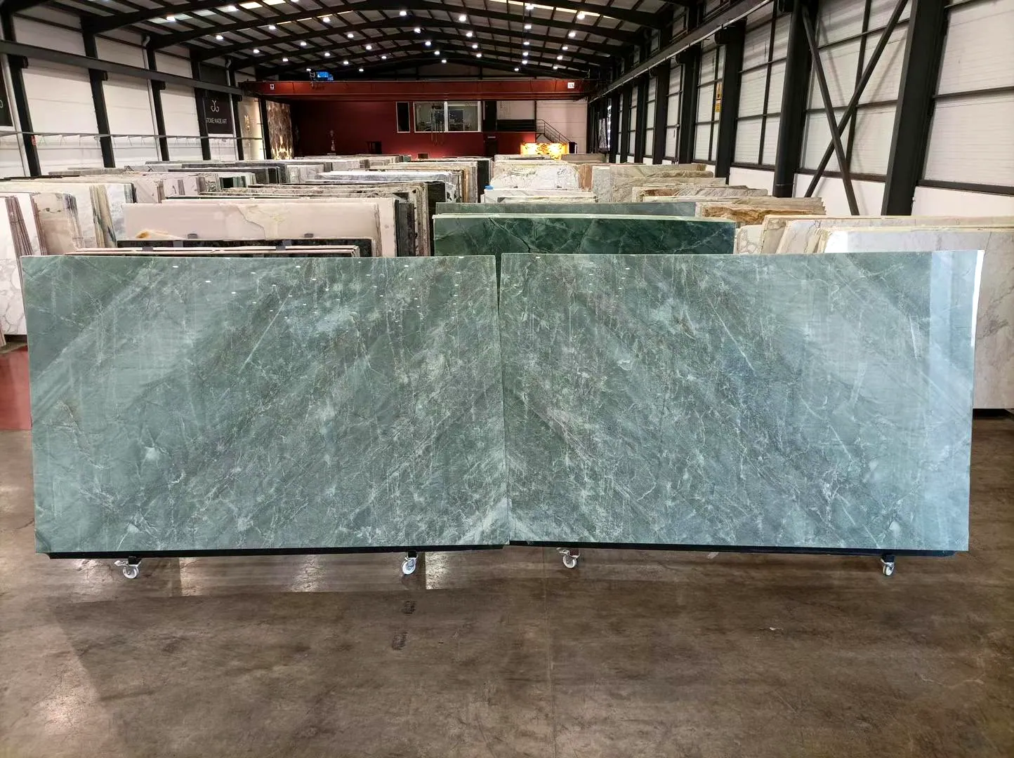 Verde Esmeralda Light: real slab in our warehouse